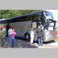 905-1769 Ostpreussenreise 2007. Der Bus hat in der Zwischenzeit muehsam gewendet und steht zur Abfahrt bereit.jpg